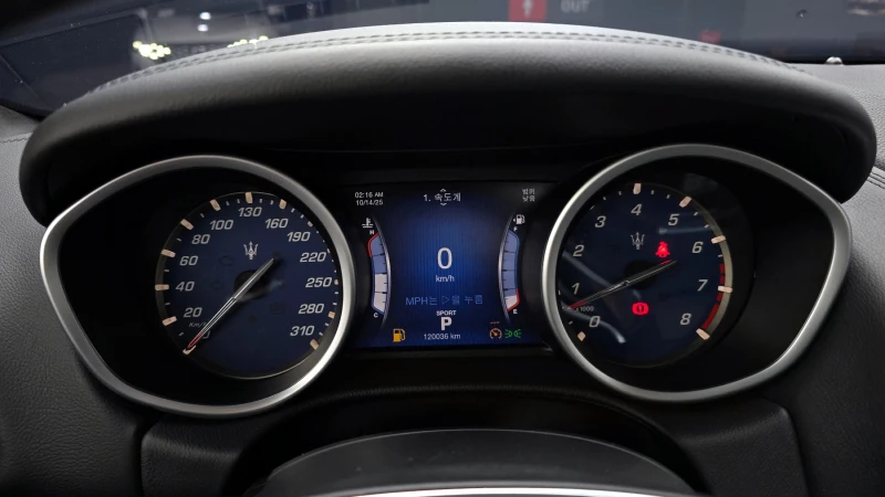 Maserati Ghibli 3.0, снимка 8 - Автомобили и джипове - 52447857