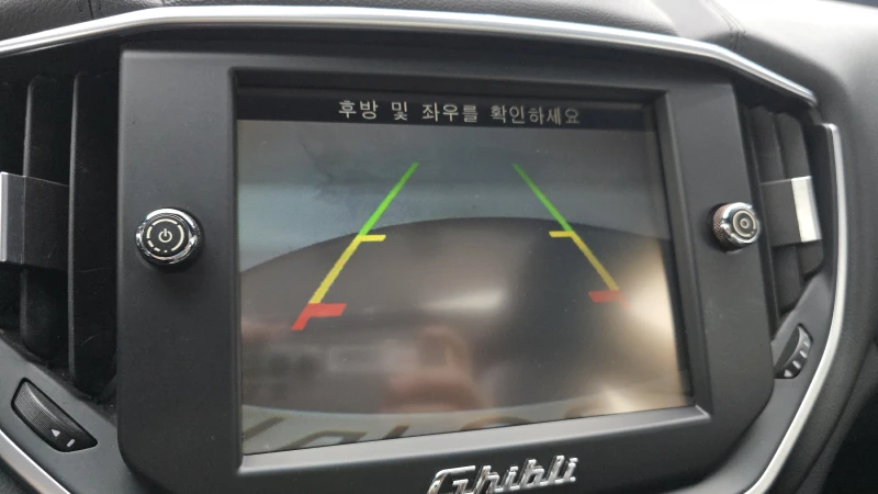 Maserati Ghibli 3.0, снимка 14 - Автомобили и джипове - 52447857