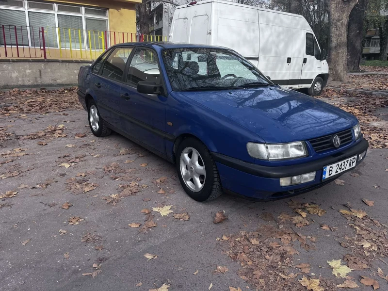 VW Passat Passat, снимка 4 - Автомобили и джипове - 52510757