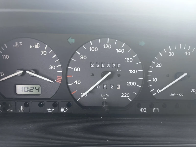 VW Passat Passat, снимка 11 - Автомобили и джипове - 52510757