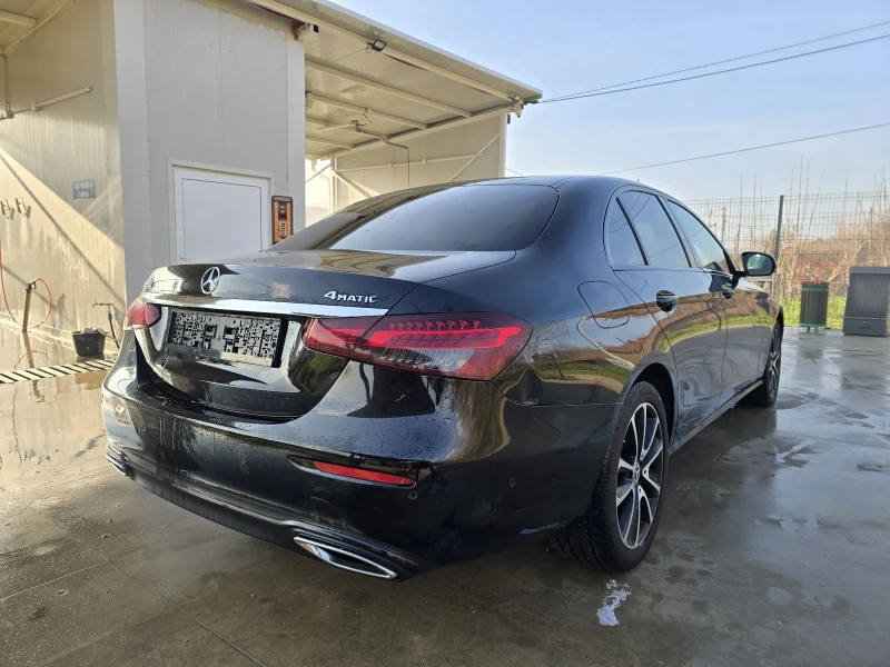 Mercedes-Benz E 220 D 200к.с 4MATIC AMG , снимка 4 - Автомобили и джипове - 52709413