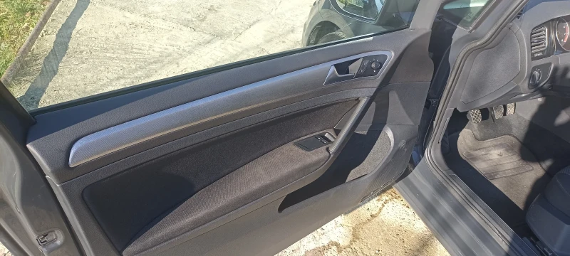 VW Golf, снимка 8 - Автомобили и джипове - 52791527