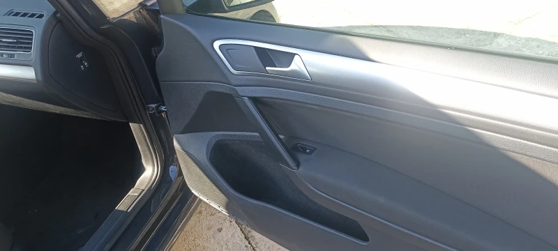 VW Golf, снимка 16 - Автомобили и джипове - 52791527