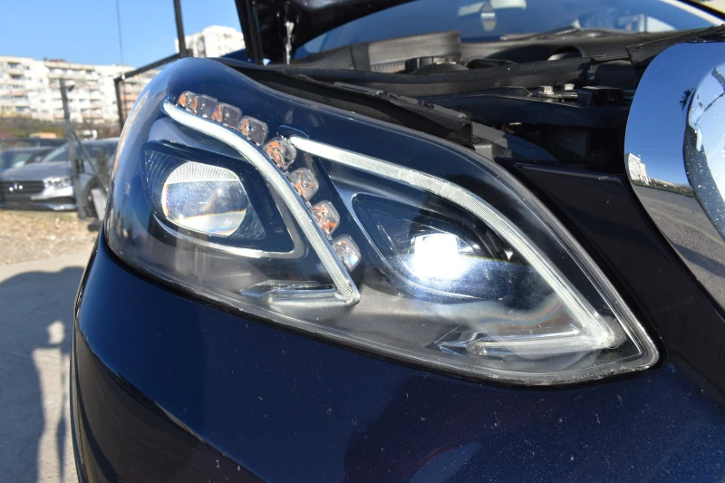 Mercedes-Benz E 300 231H.P* ELLEGANCE* FACELIFT, снимка 16 - Автомобили и джипове - 52845649