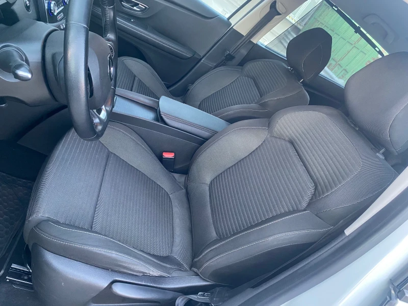 Renault Grand scenic 1.7D 2017G 7места EVRO6 NAVI , снимка 8 - Автомобили и джипове - 53106373