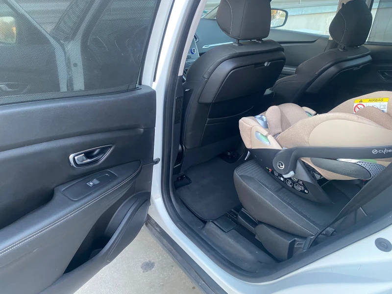 Renault Grand scenic 1.7D 2017G 7места EVRO6 NAVI , снимка 9 - Автомобили и джипове - 53106373