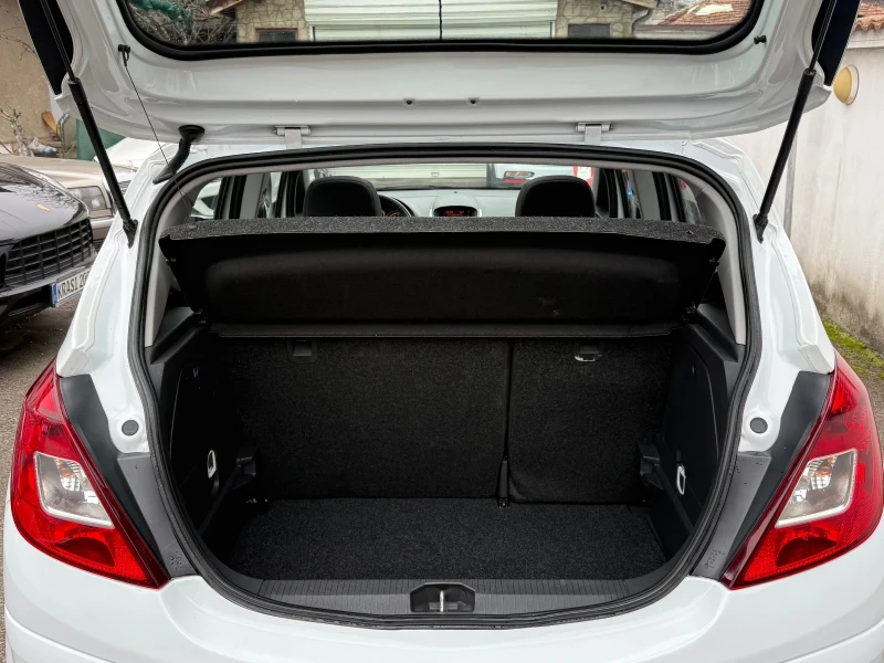 Opel Corsa 1.2I PANORAMA NAVI FACELIFT ГАЗОВ ИНЖЕКЦИОН, снимка 16 - Автомобили и джипове - 53220644