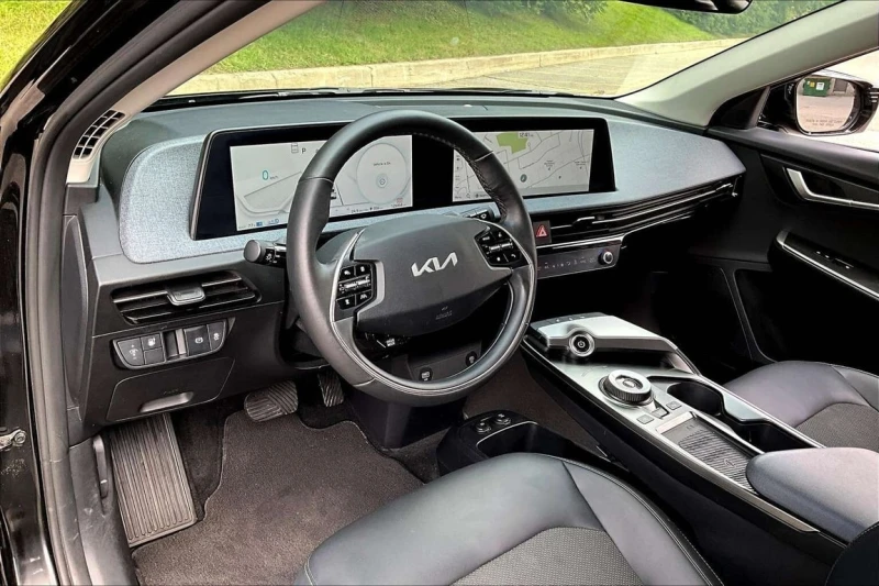 Kia EV6 AWD | NAV | CAMERA | BLIND SPOT, снимка 7 - Автомобили и джипове - 53327019