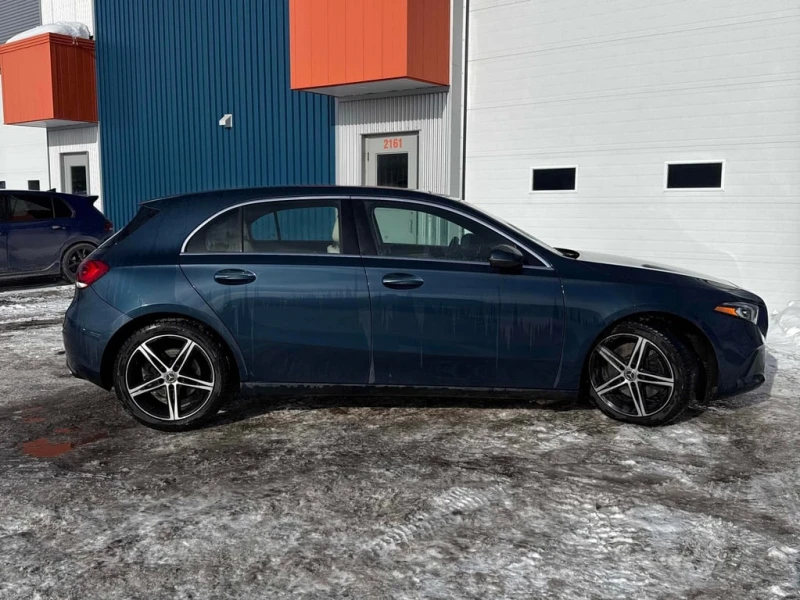 Mercedes-Benz A 250 * CARFAX * ПОДГРЕВИ* ШИБИДАХ, снимка 4 - Автомобили и джипове - 53387690