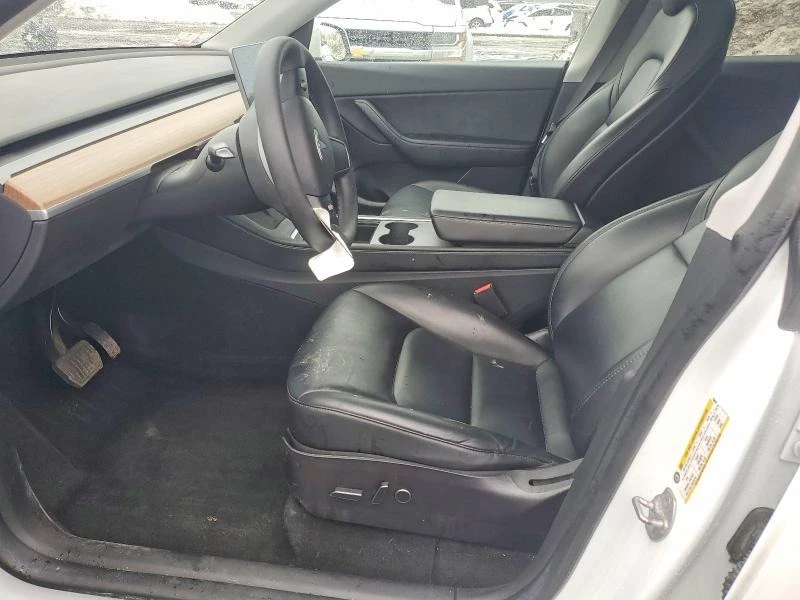 Tesla Model Y, снимка 7 - Автомобили и джипове - 54818769