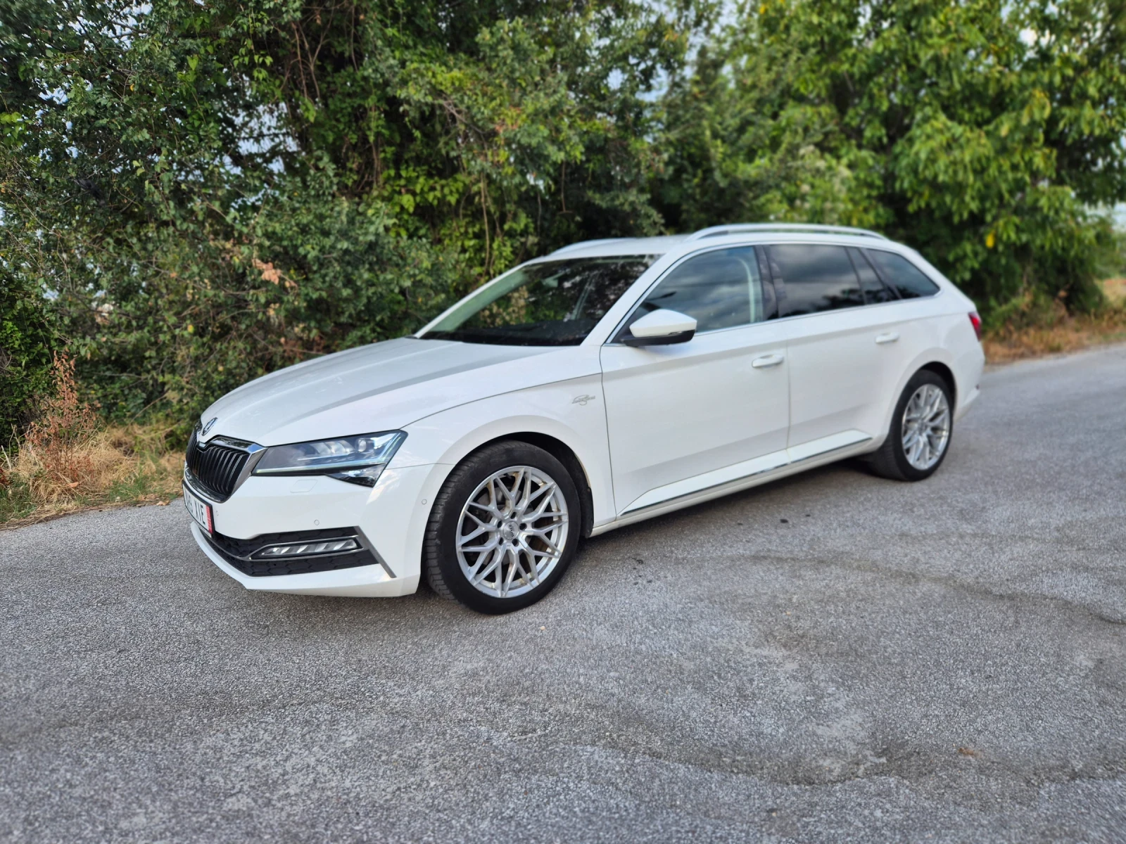 Skoda Superb 2.0D-200кс/L&K/4x4, снимка 1