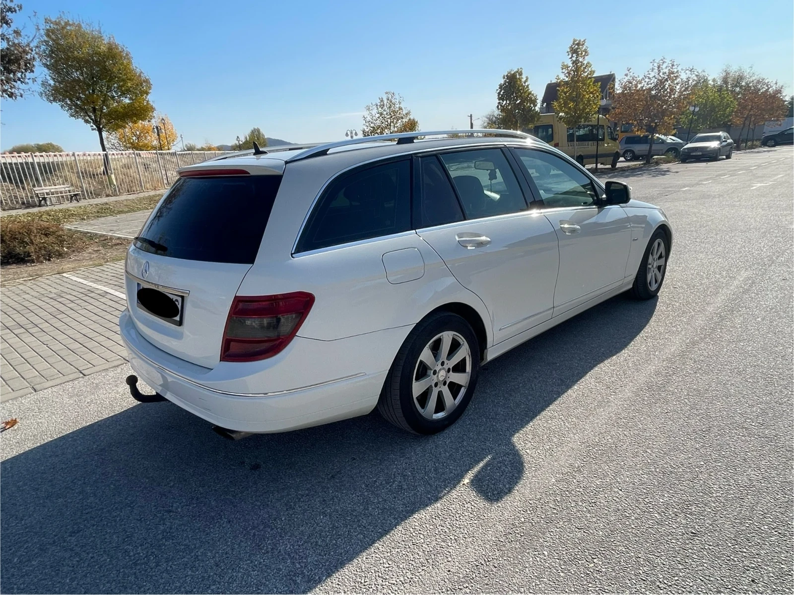 Mercedes-Benz C 320 Avantgarde  - изображение 4