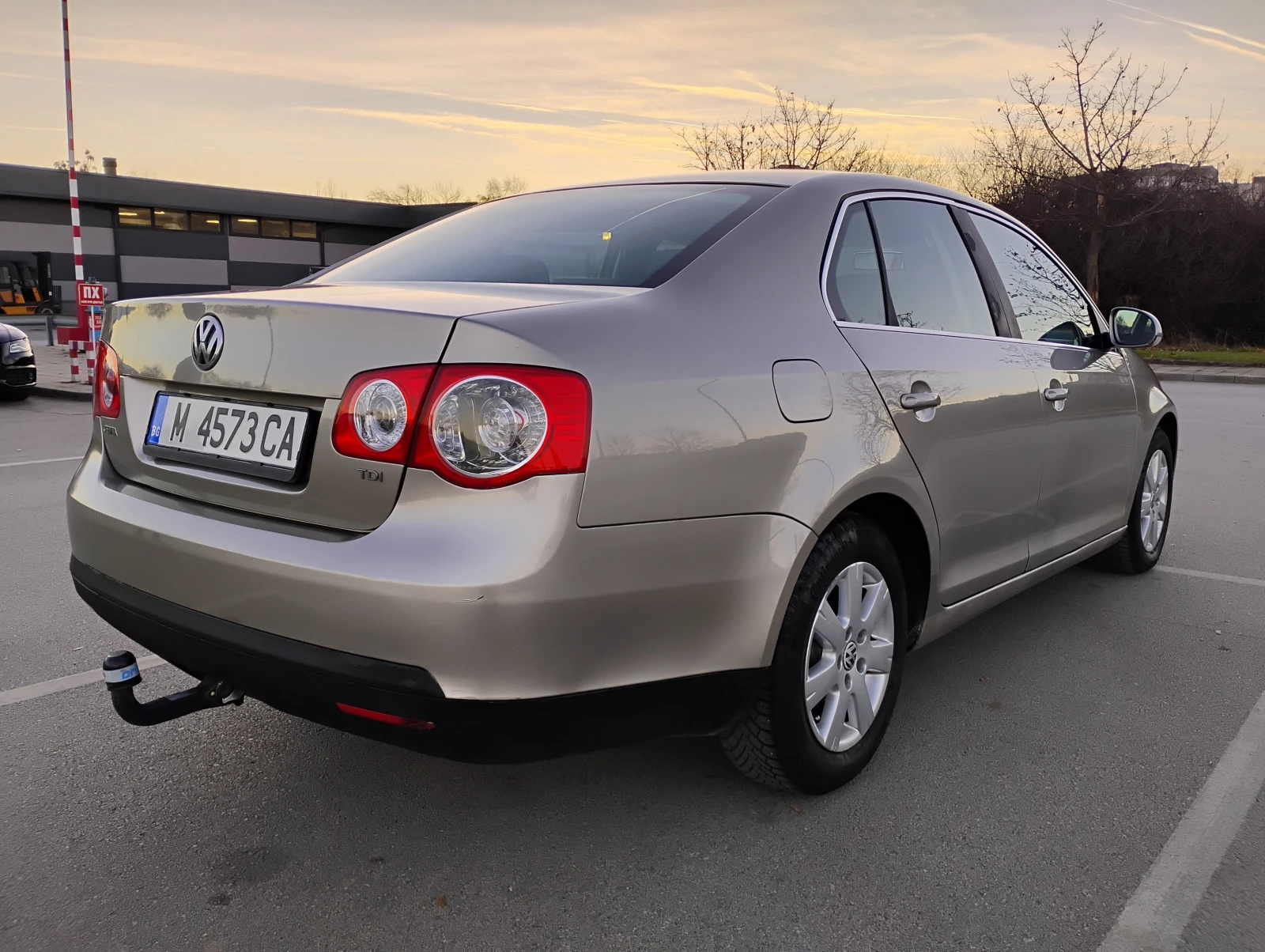 VW Jetta 1.9TDI* 105кс* КЛИМА* РЕГ*  - изображение 7