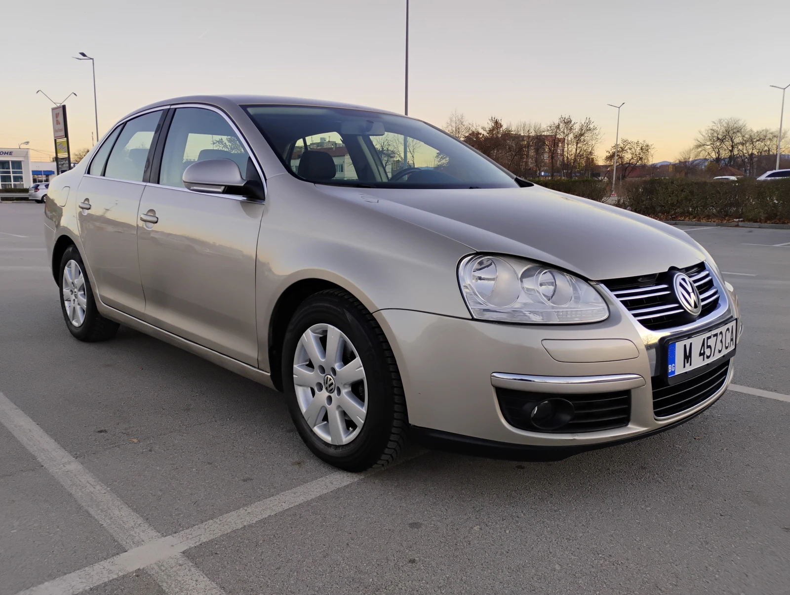 VW Jetta 1.9TDI* 105кс* КЛИМА* РЕГ*  - изображение 4