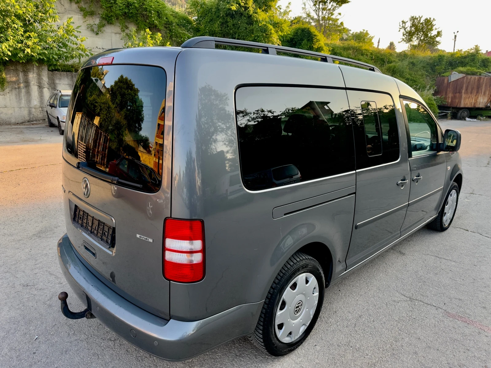 VW Caddy  Maxi Life-1.6LPG - изображение 5
