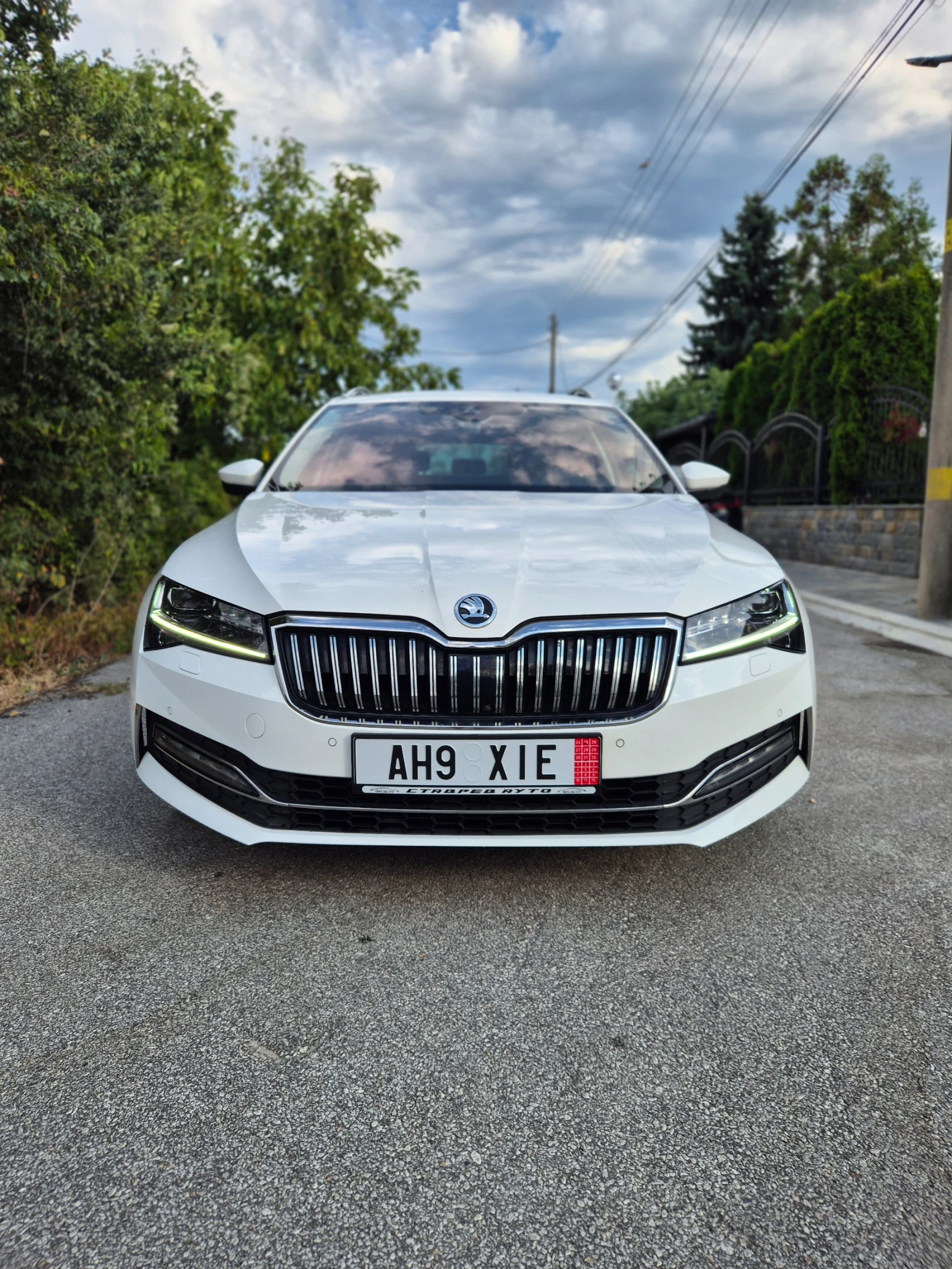 Skoda Superb 2.0D-200кс/L&K/4x4 - изображение 3