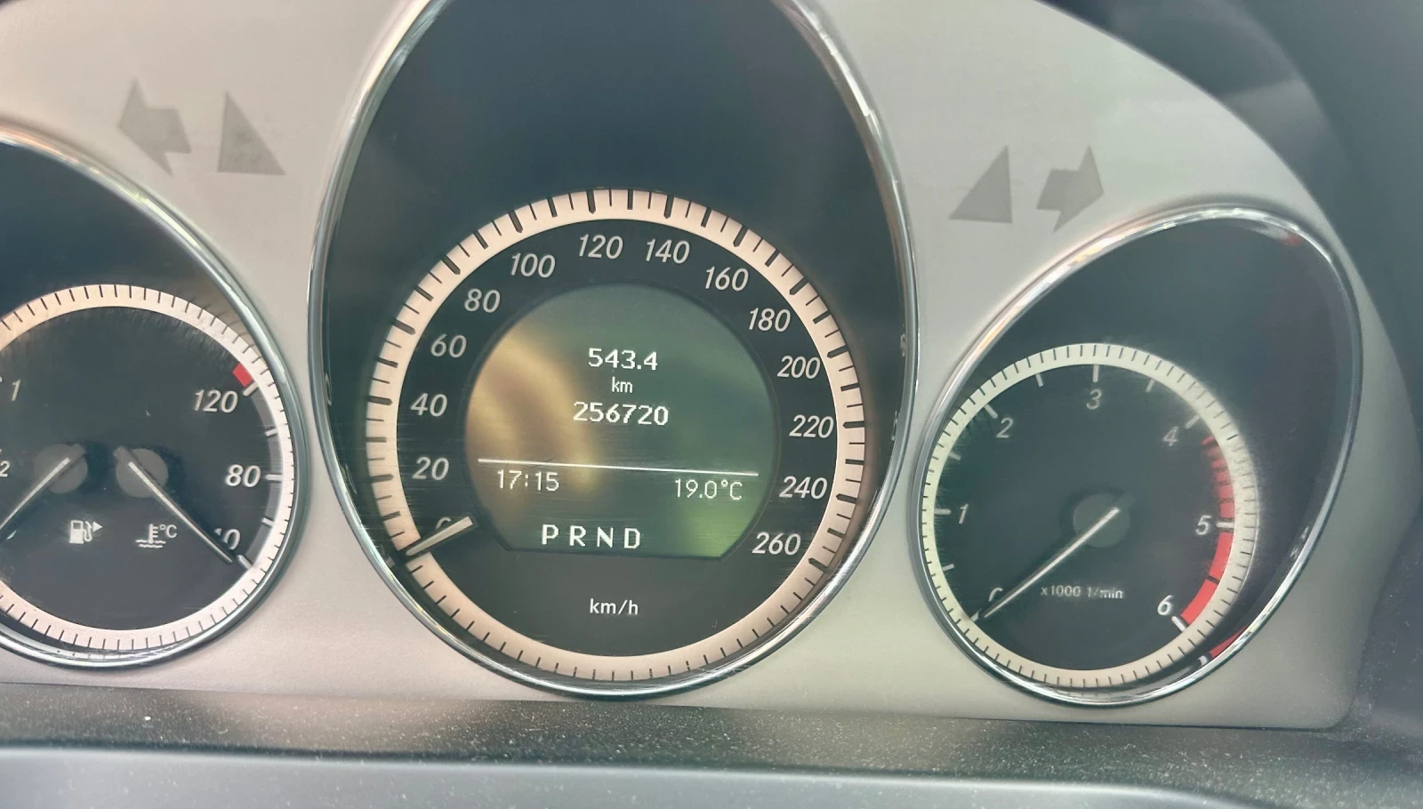 Mercedes-Benz C 220  - изображение 10