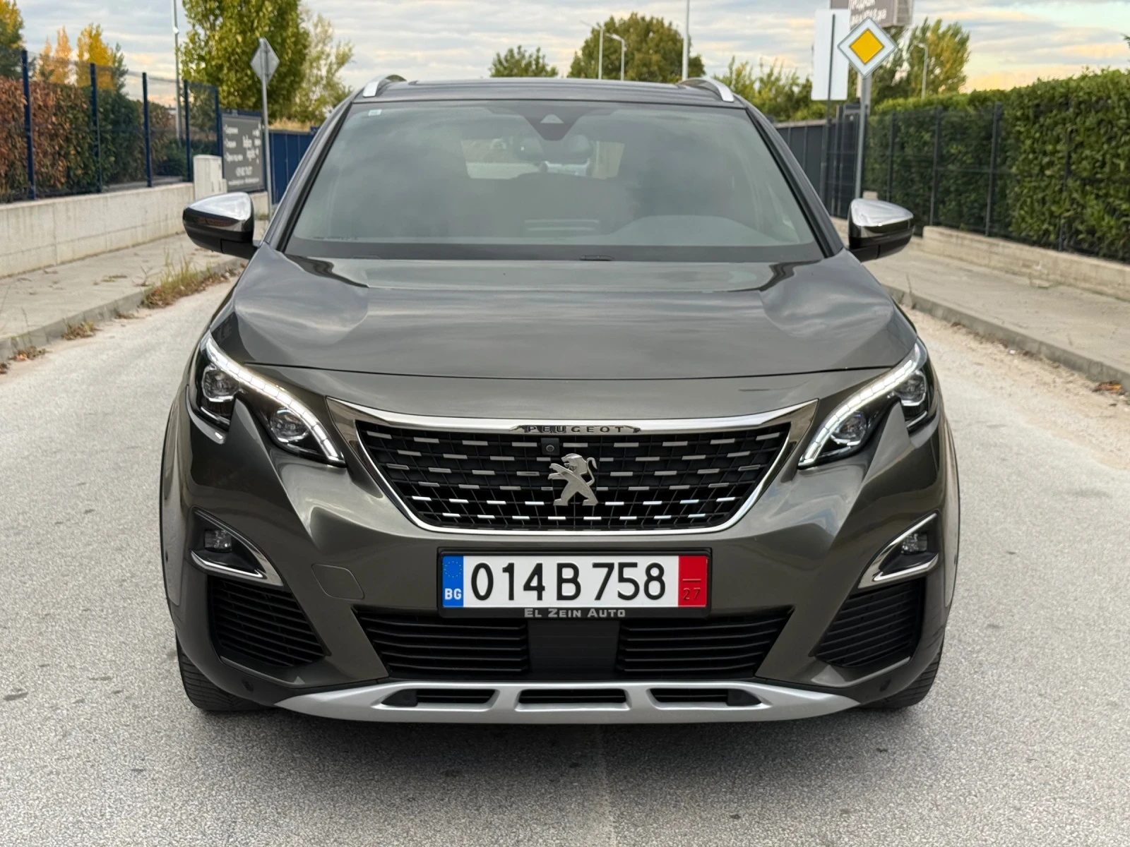 Peugeot 3008 2.0BLUEHDI-2019 8СКОРОСТИ GT-LINE/ПЪЛ.СЕРВ.ИСТОРИЯ - изображение 2