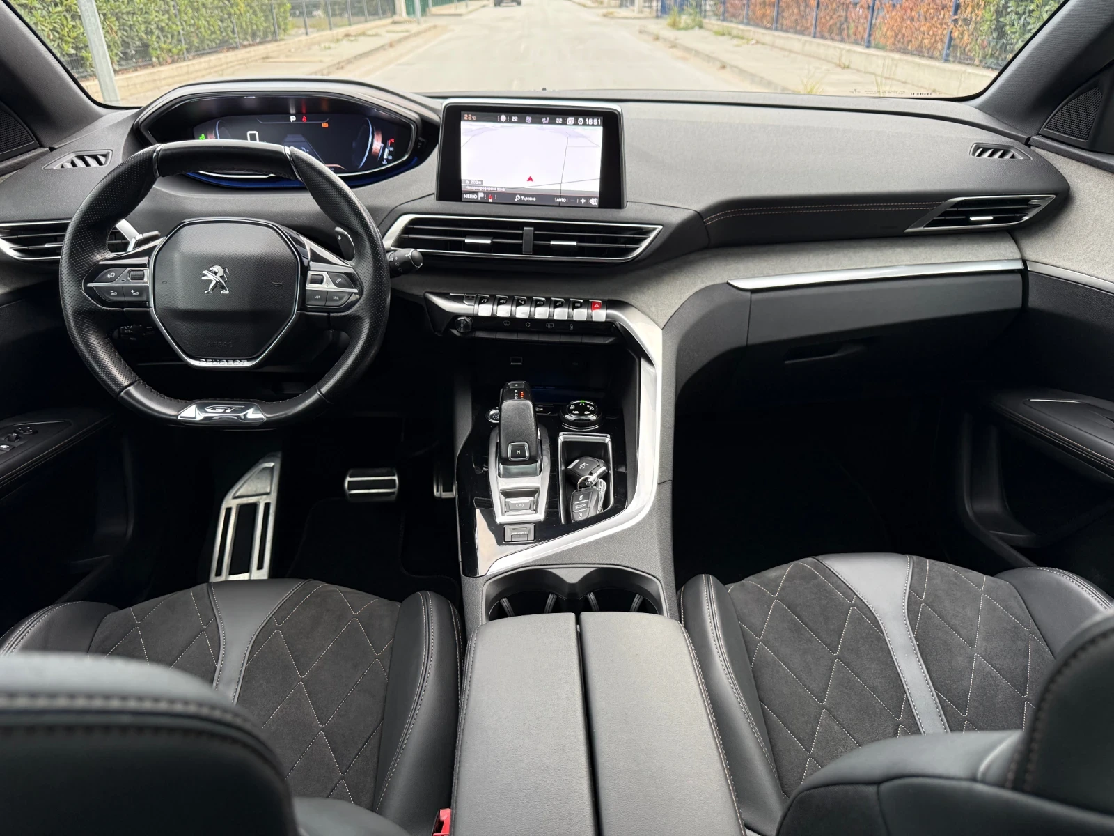 Peugeot 3008 2.0BLUEHDI-2019 8СКОРОСТИ GT-LINE/ПЪЛ.СЕРВ.ИСТОРИЯ - изображение 10