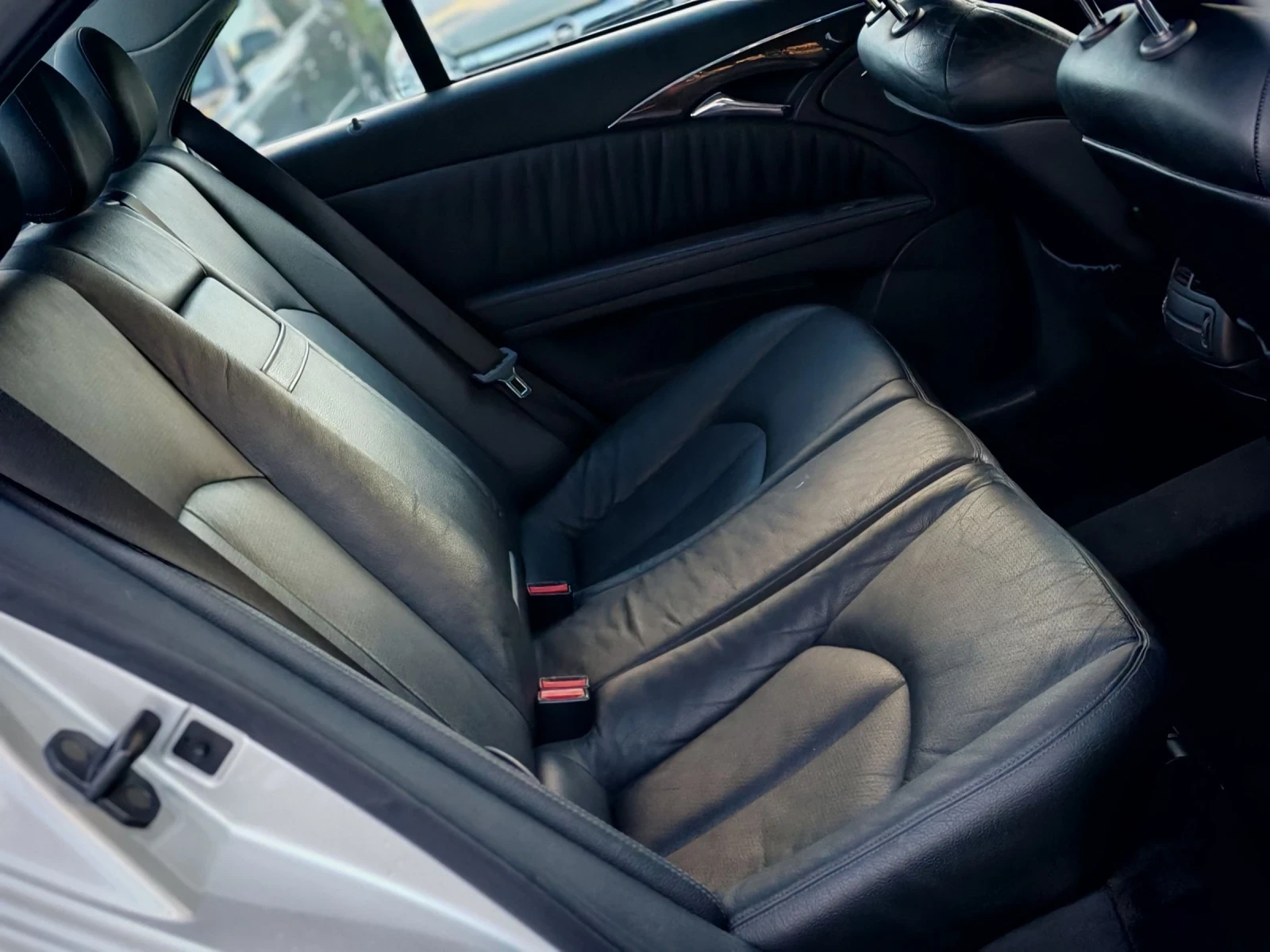 Mercedes-Benz E 270 2.7CDI(177)* AVANTGARDE* *  *  | Mobile.bg   15