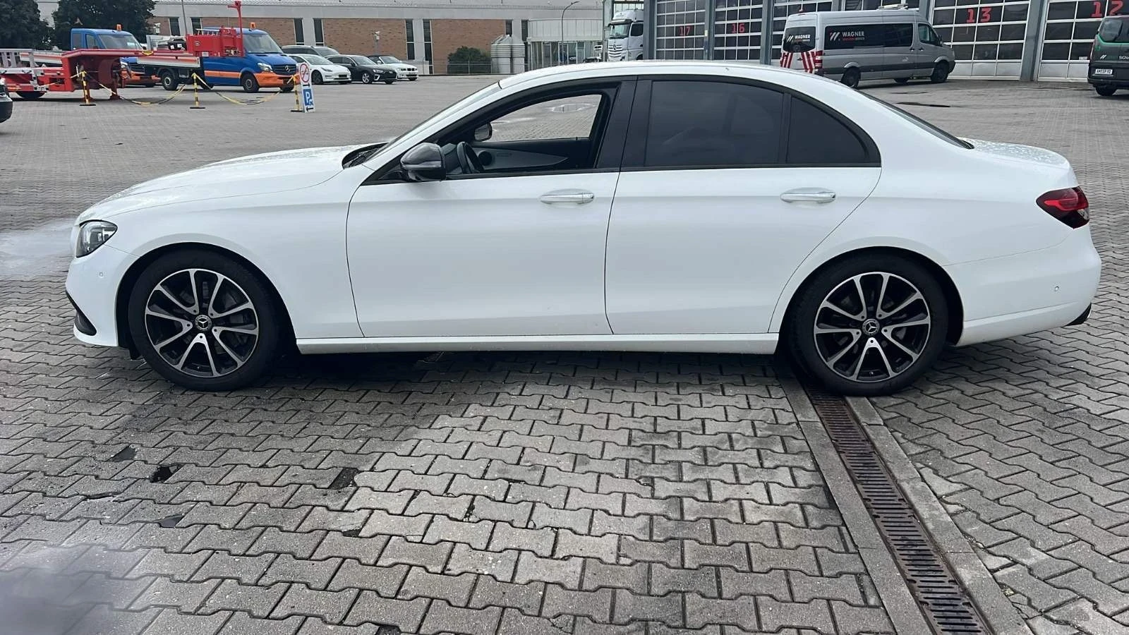 Mercedes-Benz E 220 | Mobile.bg � ����������� 4