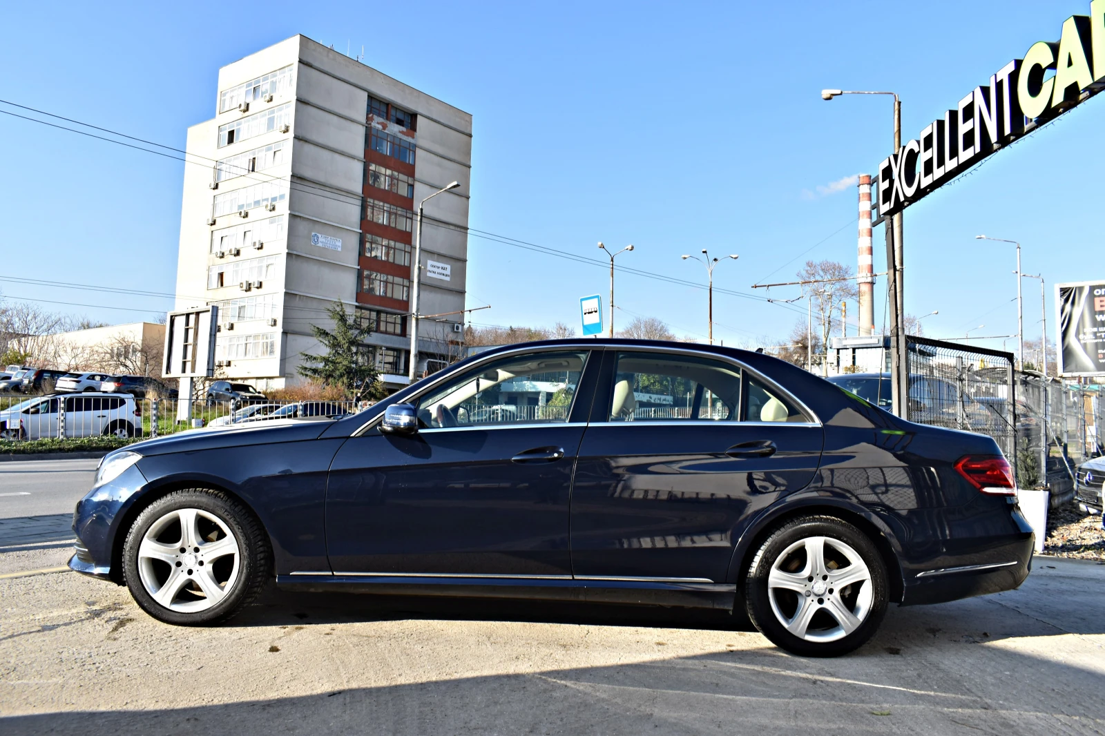 Mercedes-Benz E 300 231H.P* ELLEGANCE* FACELIFT - изображение 3