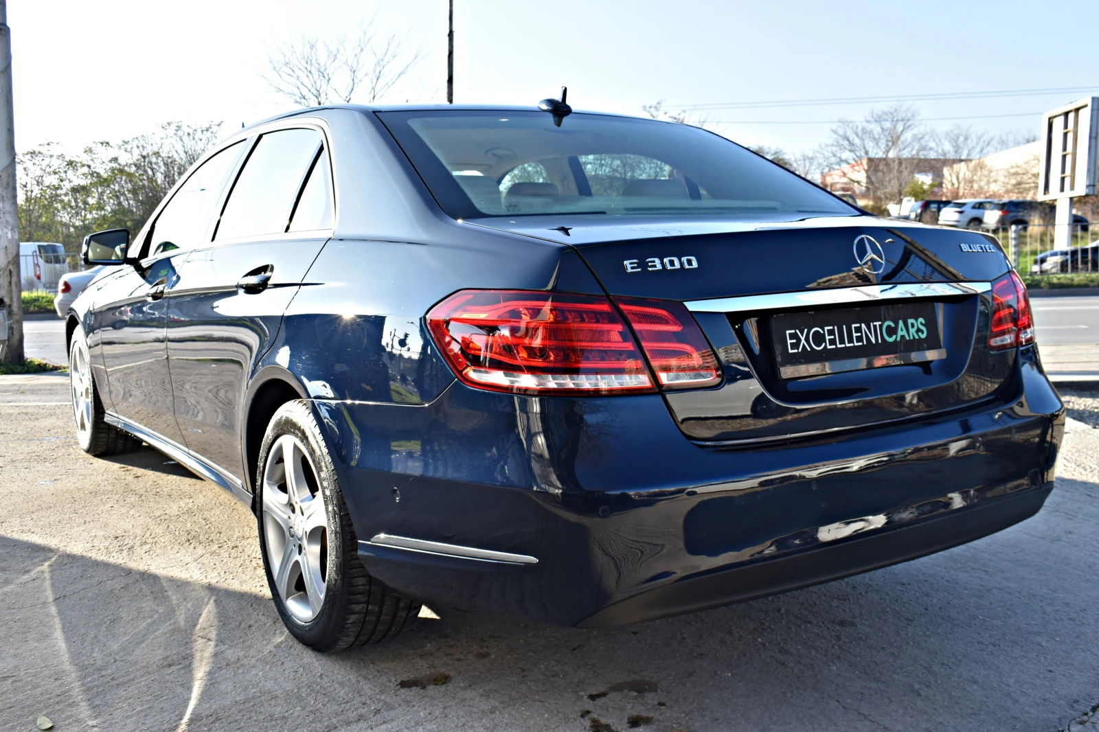 Mercedes-Benz E 300 231H.P* ELLEGANCE* FACELIFT - изображение 4