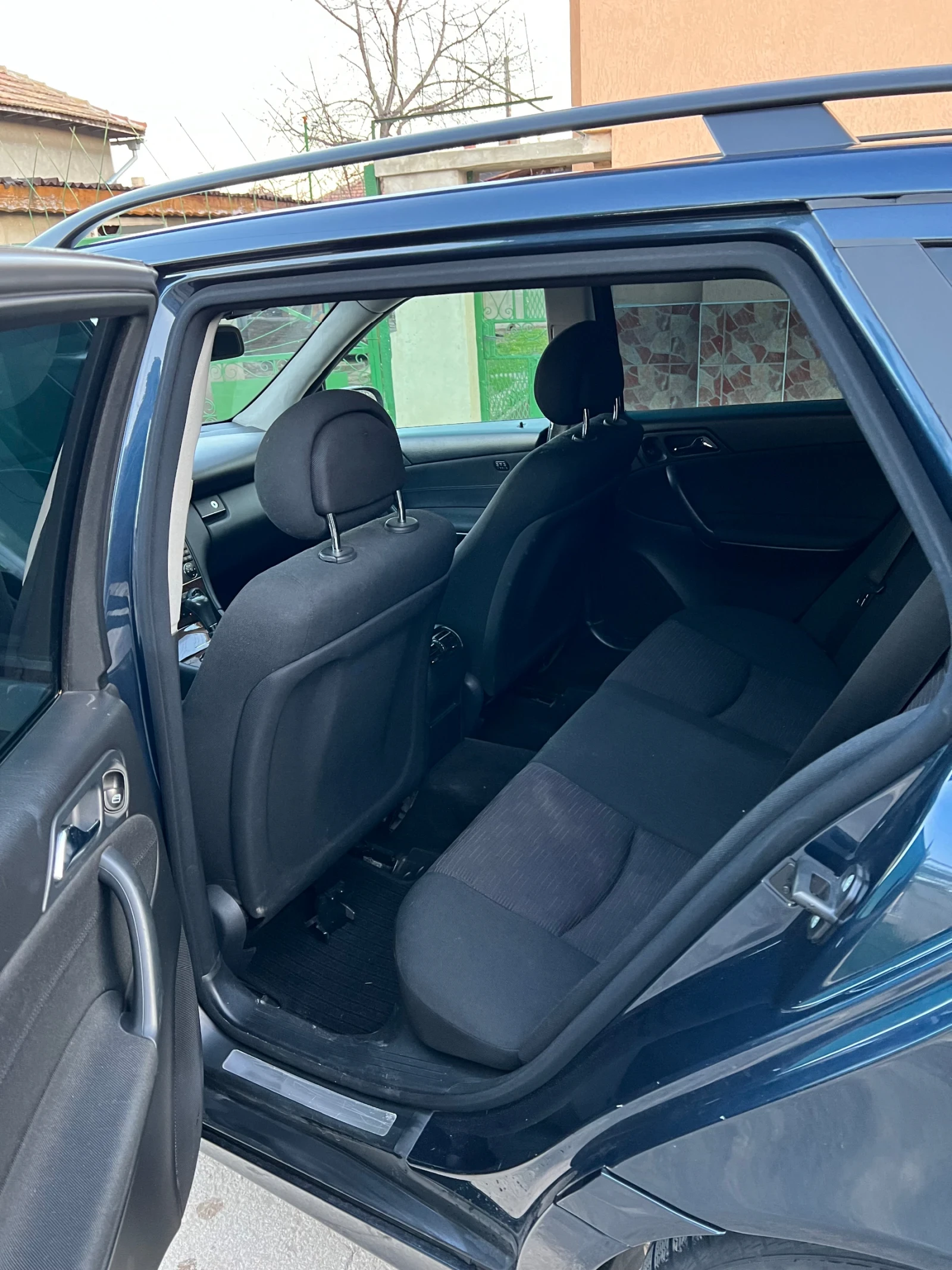 Mercedes-Benz C 220 2.2CDI - изображение 7