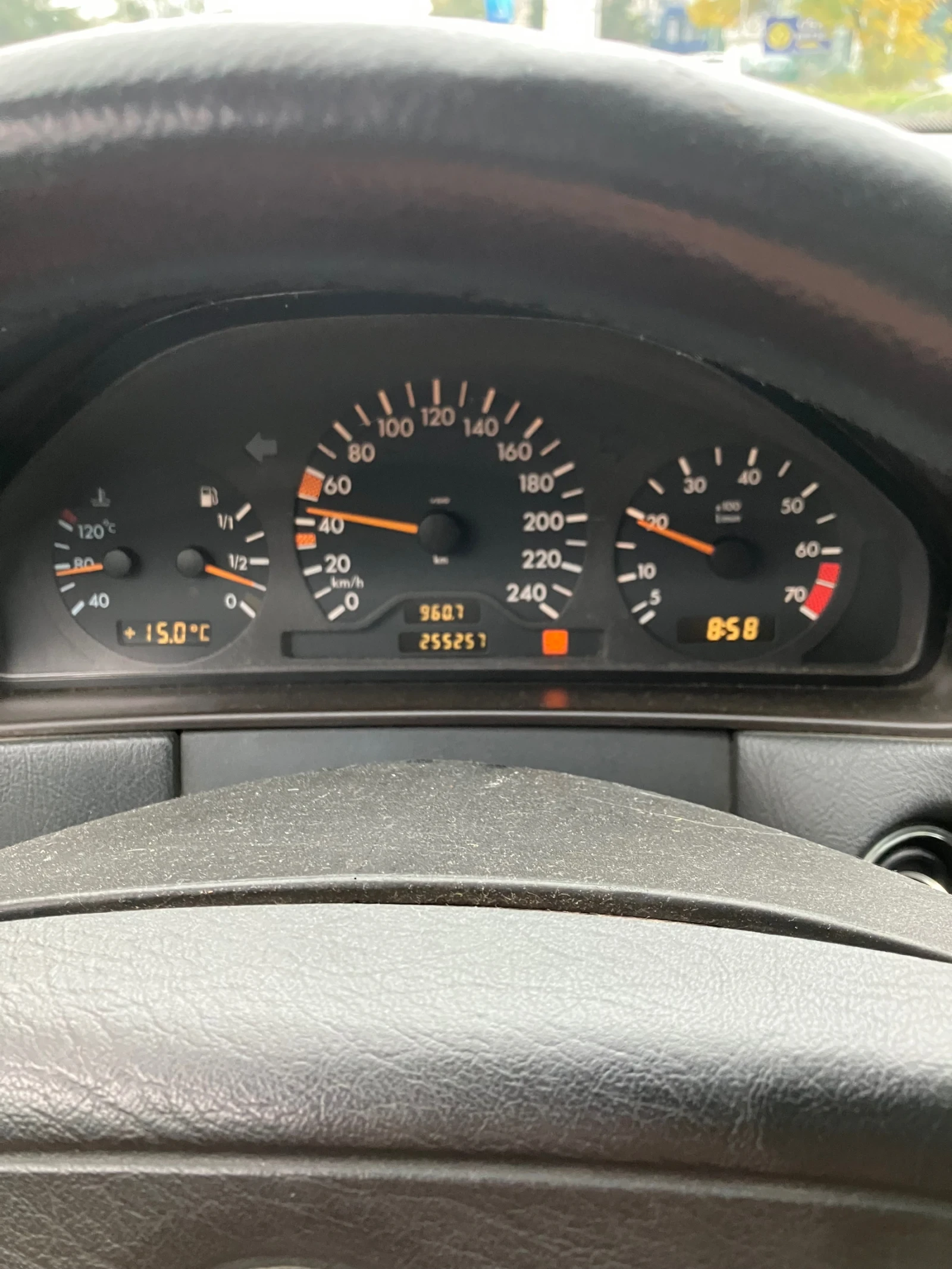 Mercedes-Benz E 200 | Mobile.bg � ����������� 11