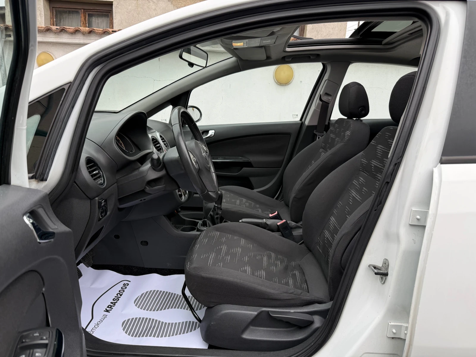 Opel Corsa 1.2I PANORAMA NAVI FACELIFT ГАЗОВ ИНЖЕКЦИОН - изображение 7