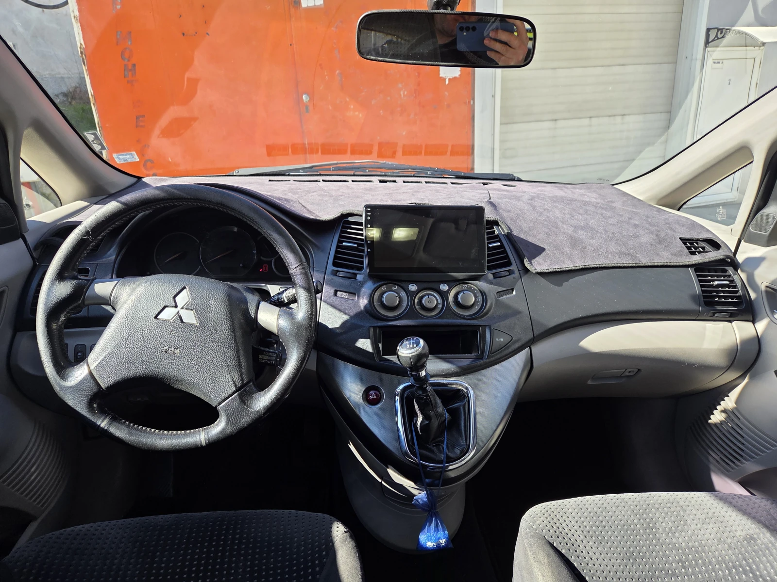 Mitsubishi Grandis  - изображение 6