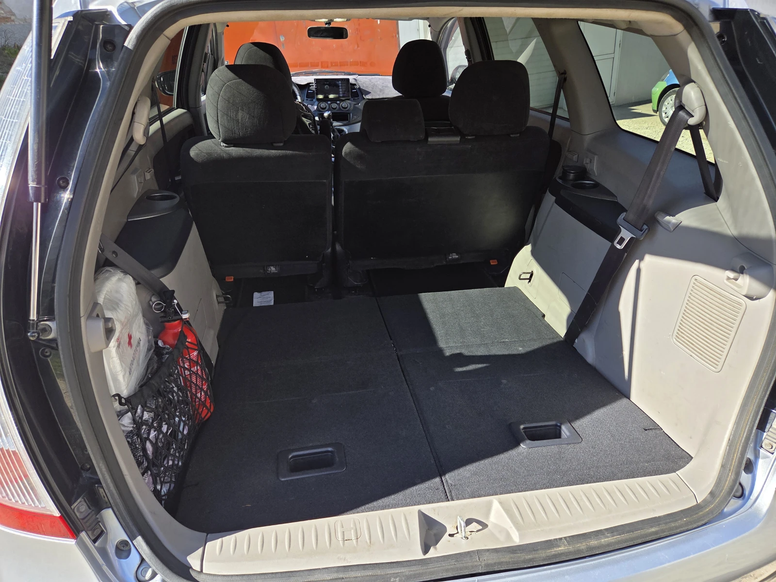 Mitsubishi Grandis, снимка 16 - Автомобили и джипове - 53773854