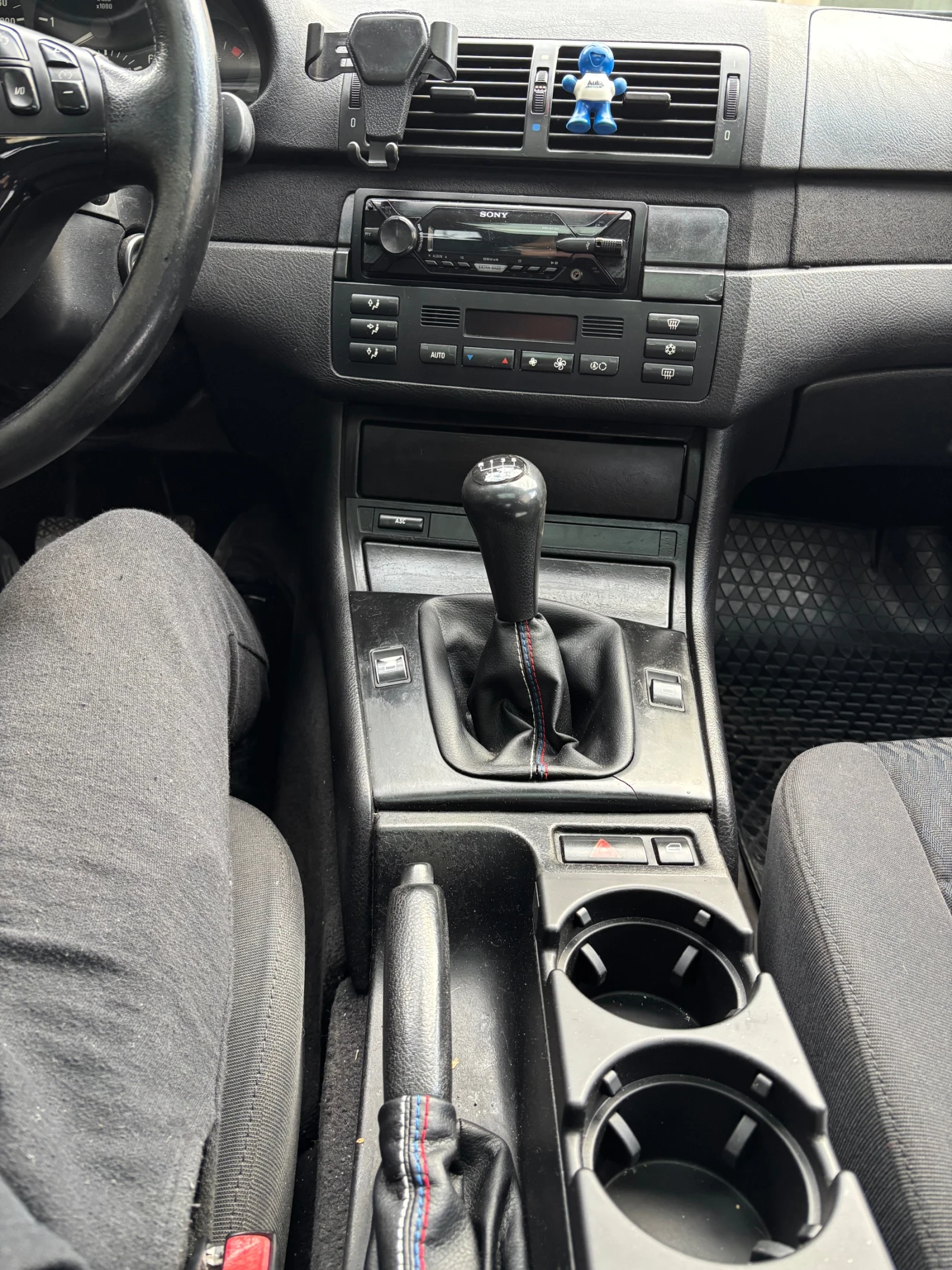 BMW 320 320d, снимка 12 - Автомобили и джипове - 54114157