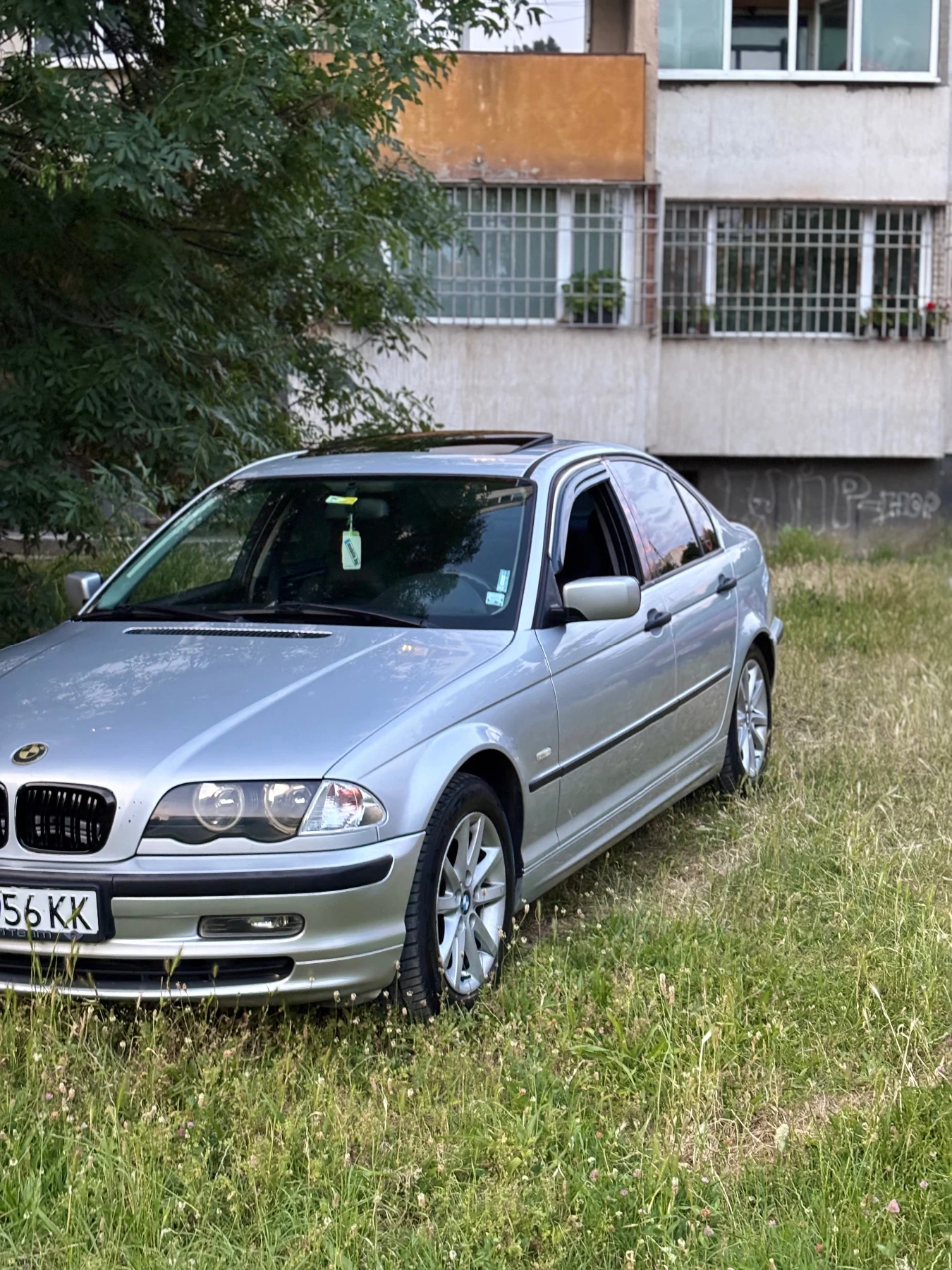 BMW 320 320d, снимка 2 - Автомобили и джипове - 54114157
