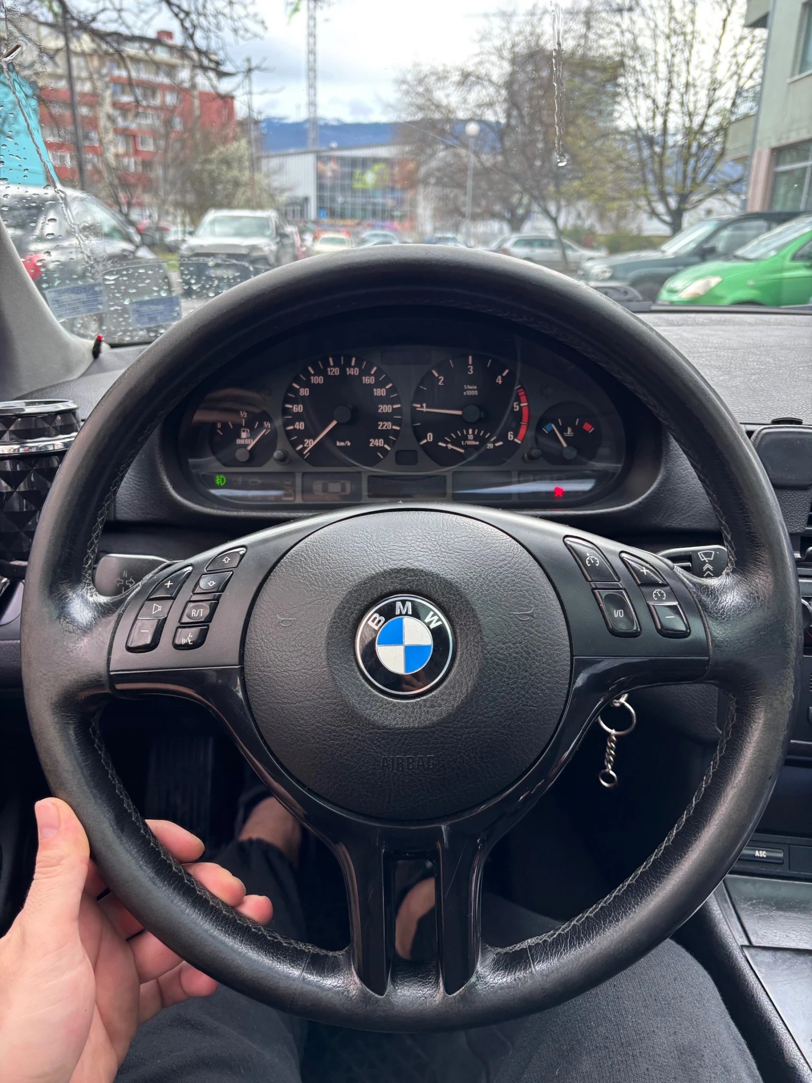 BMW 320 320d, снимка 10 - Автомобили и джипове - 54114157