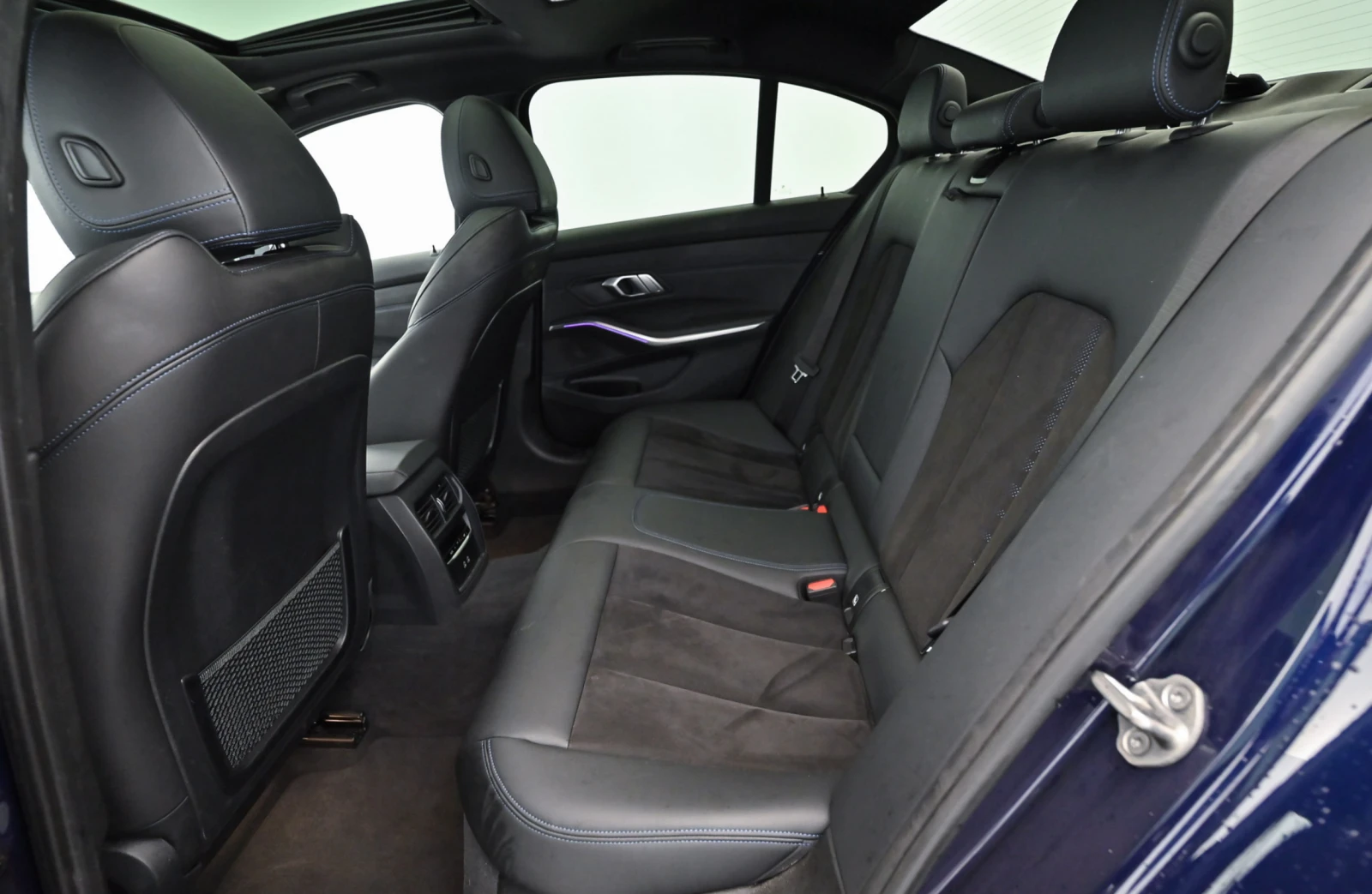 BMW 330 E xDrive Plug-In Hybrid | АВСТРИЯ, снимка 10 - Автомобили и джипове - 54181958