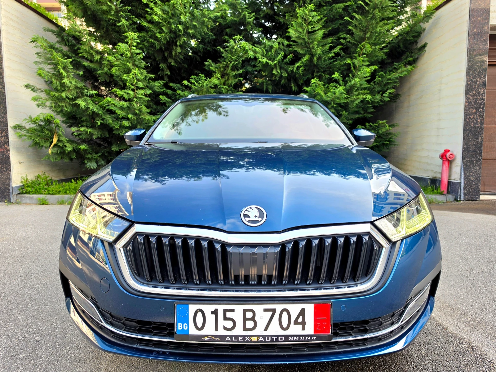 Skoda Octavia 1.5 G-TEC- PREMIUM PLUS .PODGRE-OBDUXVANE-DIGITAL-, снимка 2 - Автомобили и джипове - 54225804