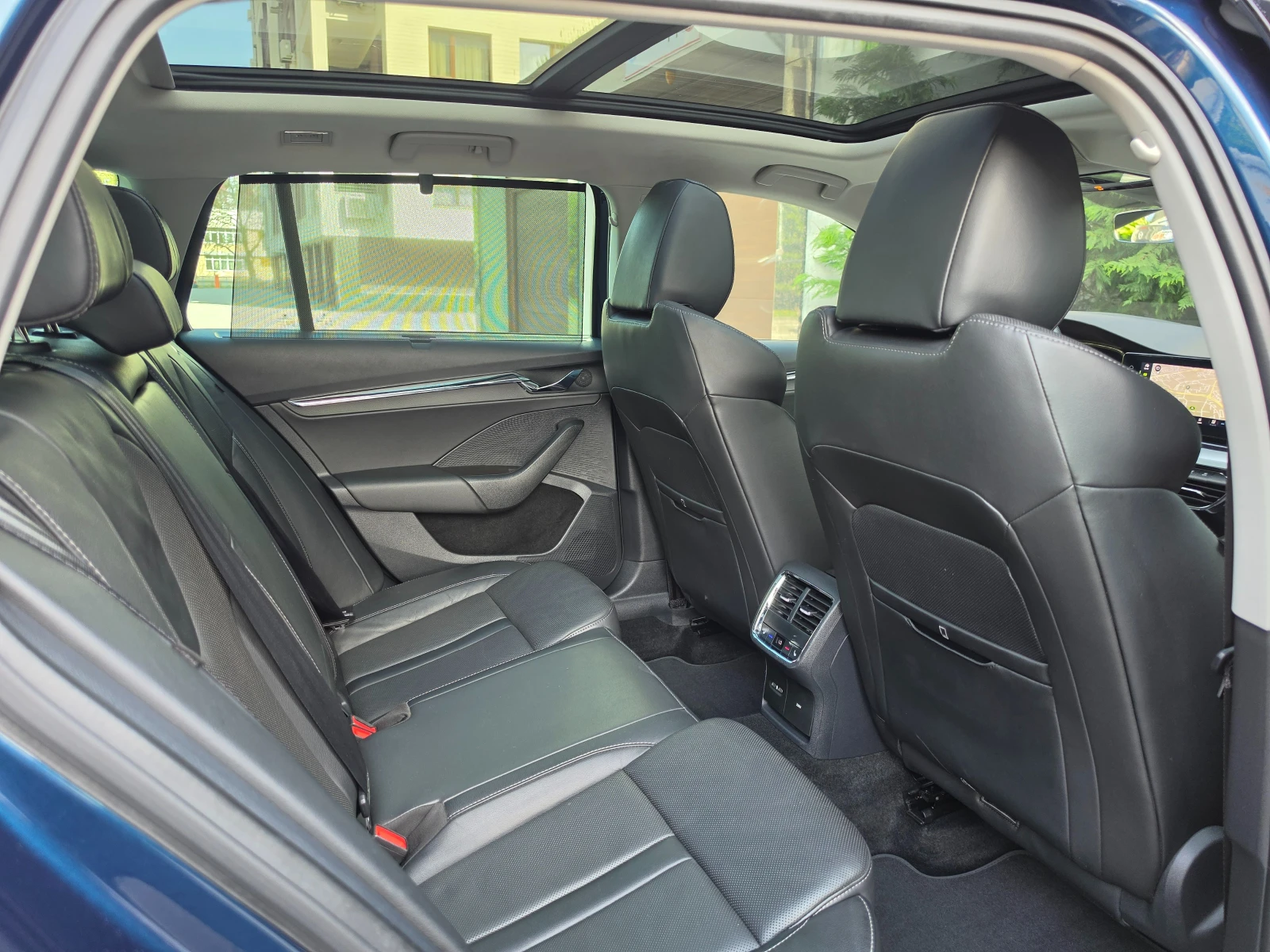 Skoda Octavia 1.5 G-TEC- PREMIUM PLUS .PODGRE-OBDUXVANE-DIGITAL-, снимка 16 - Автомобили и джипове - 54225804