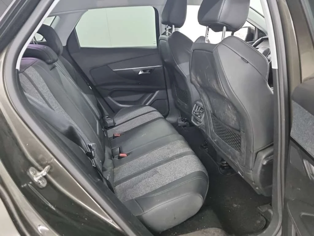 Peugeot 3008, снимка 7 - Автомобили и джипове - 54486935