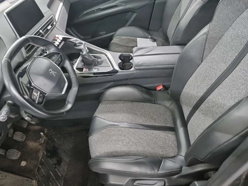 Peugeot 3008, снимка 6 - Автомобили и джипове - 54486935