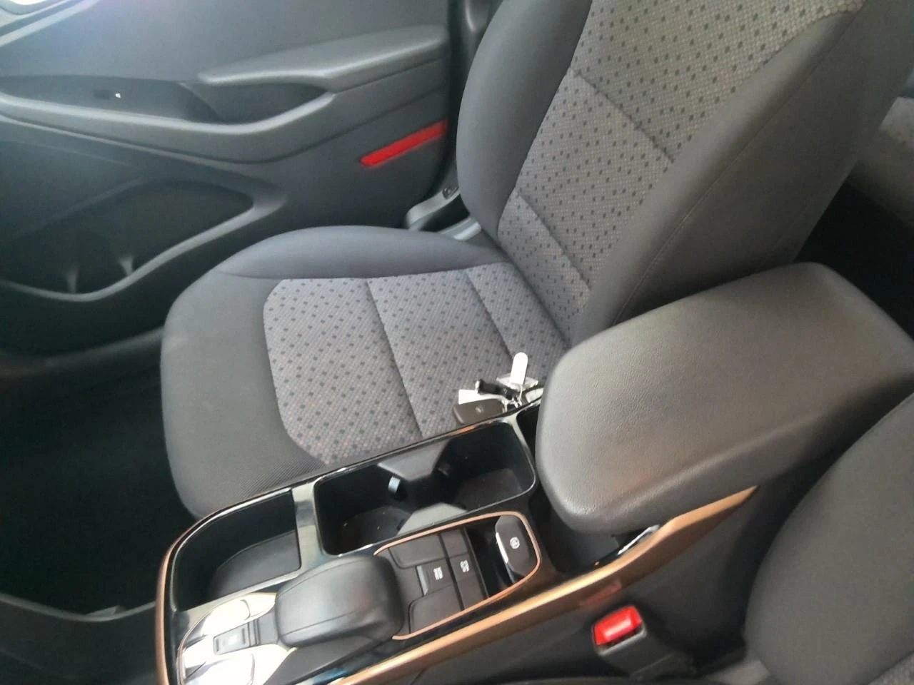 Hyundai Ioniq 38 kWh Comfort 99.9% SOH Electric   , снимка 16 - Автомобили и джипове - 54555753