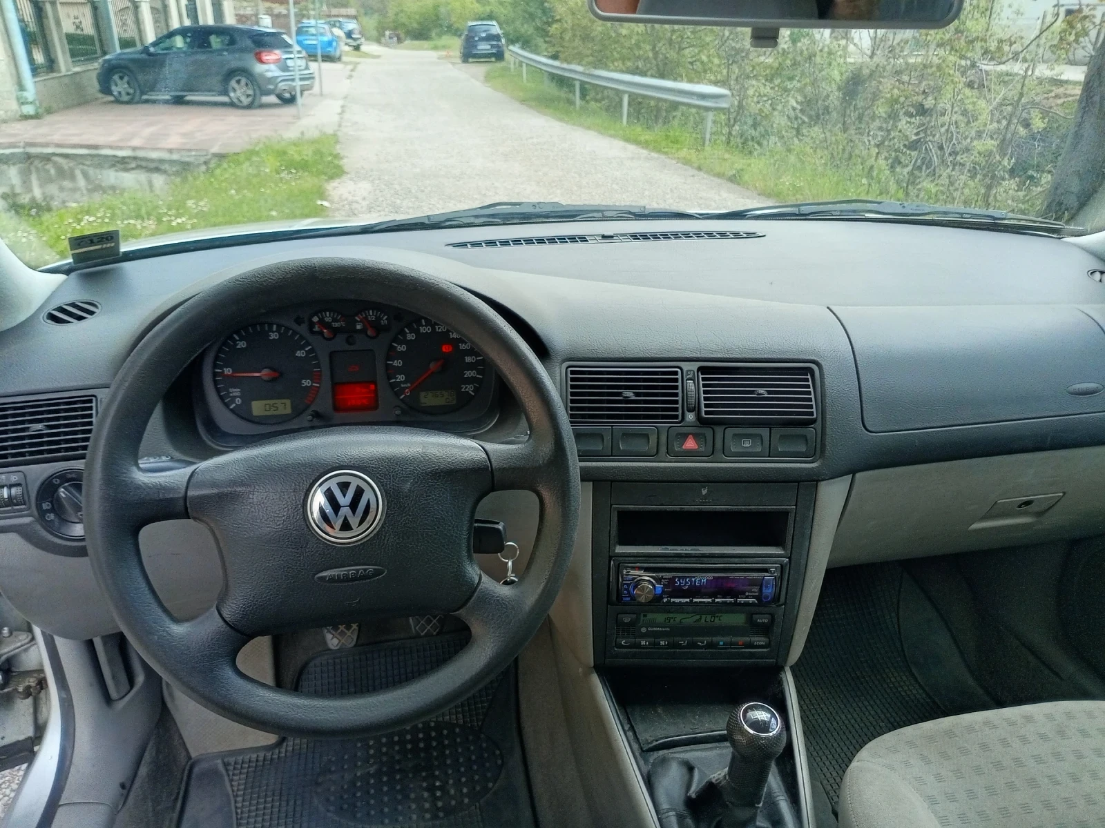 VW Golf 1.9 TDI 90 Климатроник , снимка 10 - Автомобили и джипове - 54566577