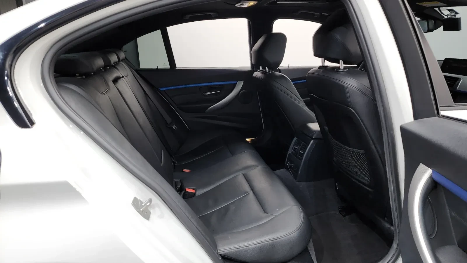 BMW 328 M ПАКЕТ/ПОДГРЕВ/ПАМЕТ/HEAD-UP/, снимка 15 - Автомобили и джипове - 54765770