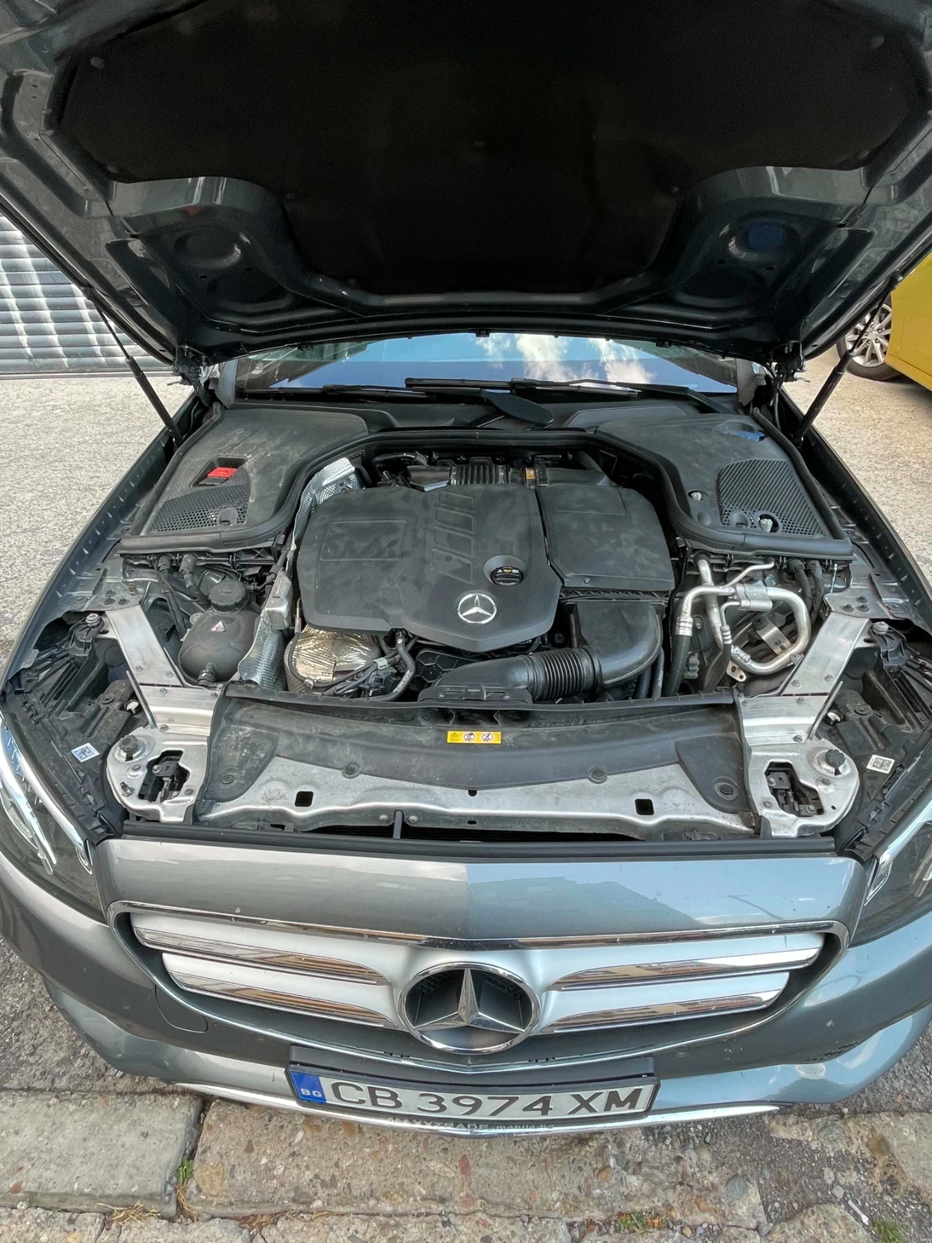 Mercedes-Benz E 220 Дизел, снимка 6 - Автомобили и джипове - 54840558
