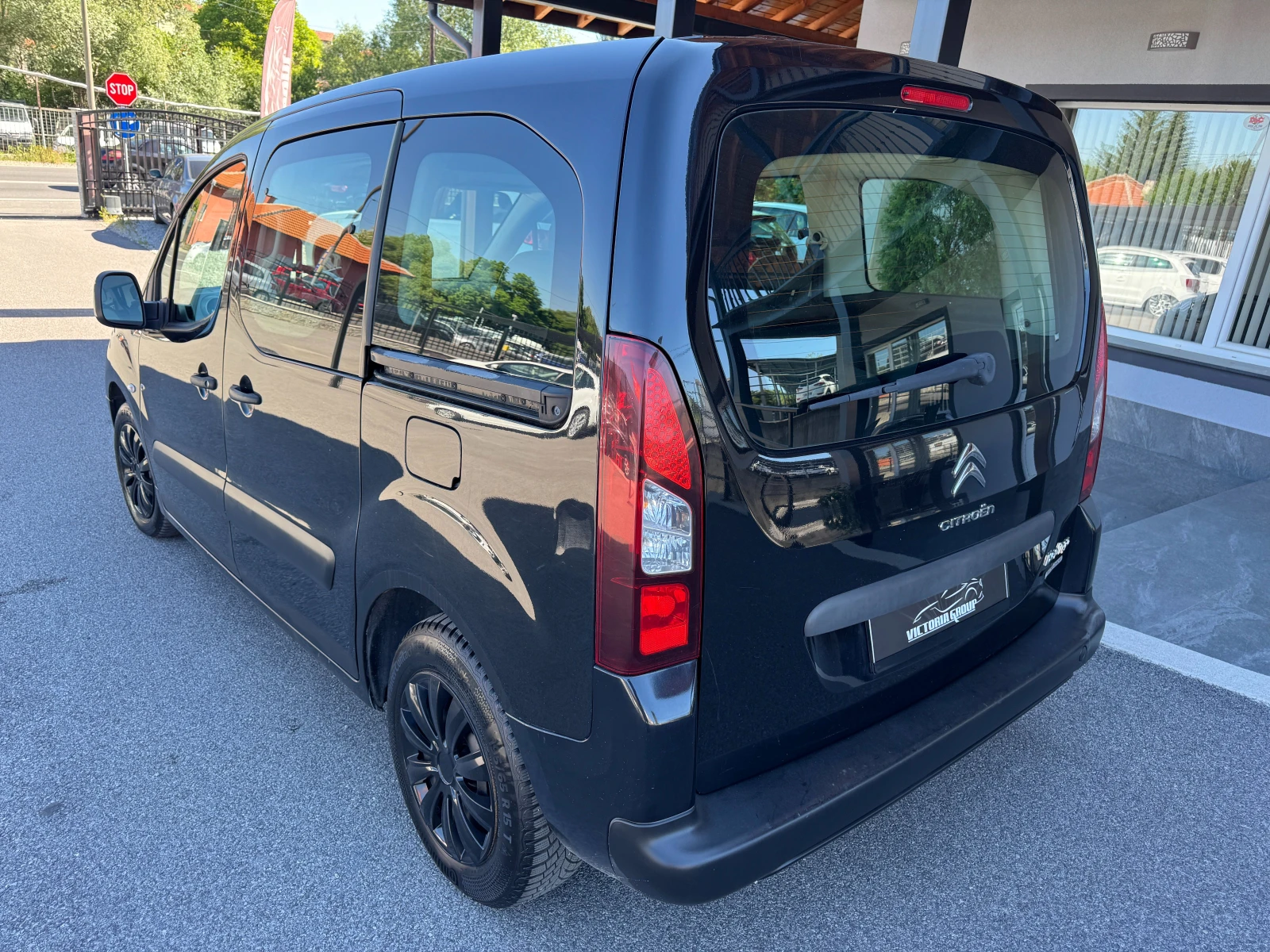Citroen Berlingo 1.6HDI НОВ ВНОС, снимка 4 - Автомобили и джипове - 54913483