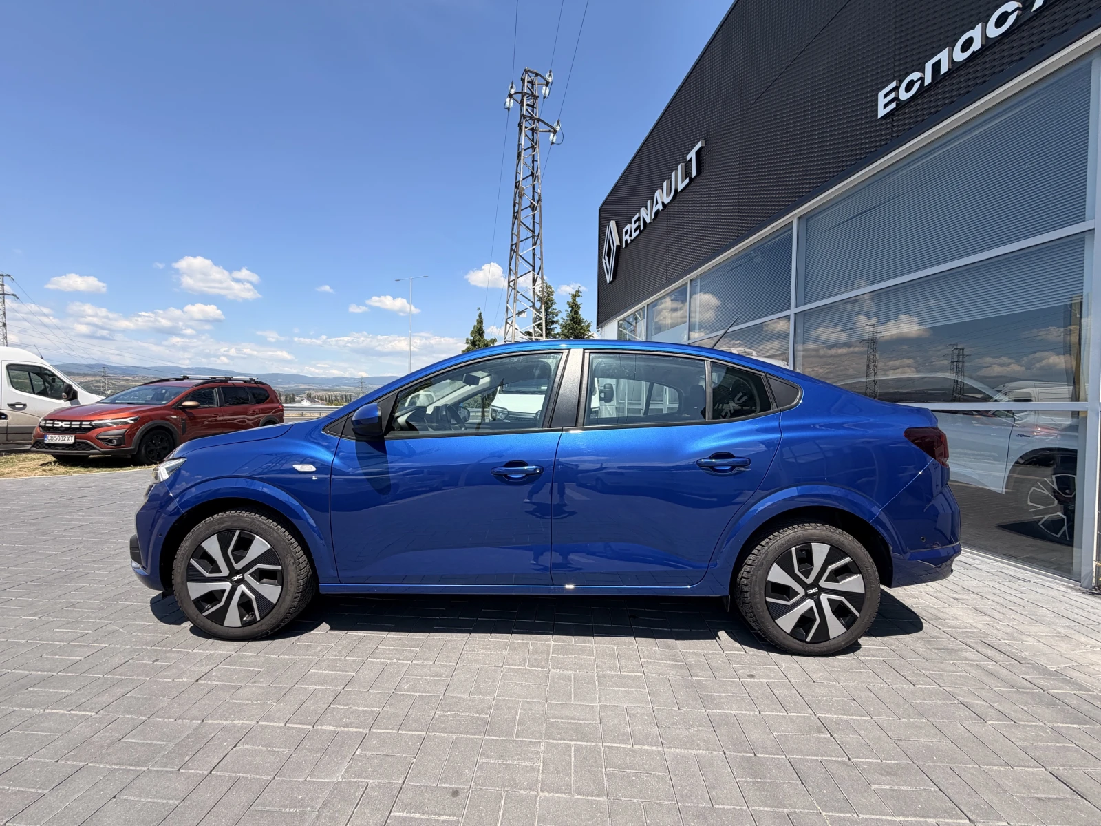 Dacia Logan 1000 куб.см / 100 к.с / Еco-G, снимка 7 - Автомобили и джипове - 54958375