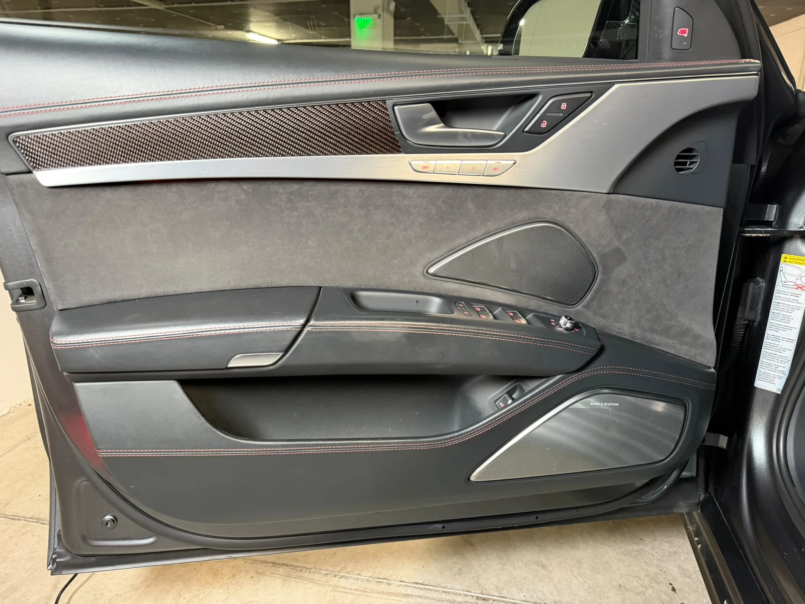 Audi S8 PLUS* KERAMIKA* CARBON* B&O* ВЕНТИЛАЦИЯ* МАСАЖ* , снимка 7 - Автомобили и джипове - 55114279