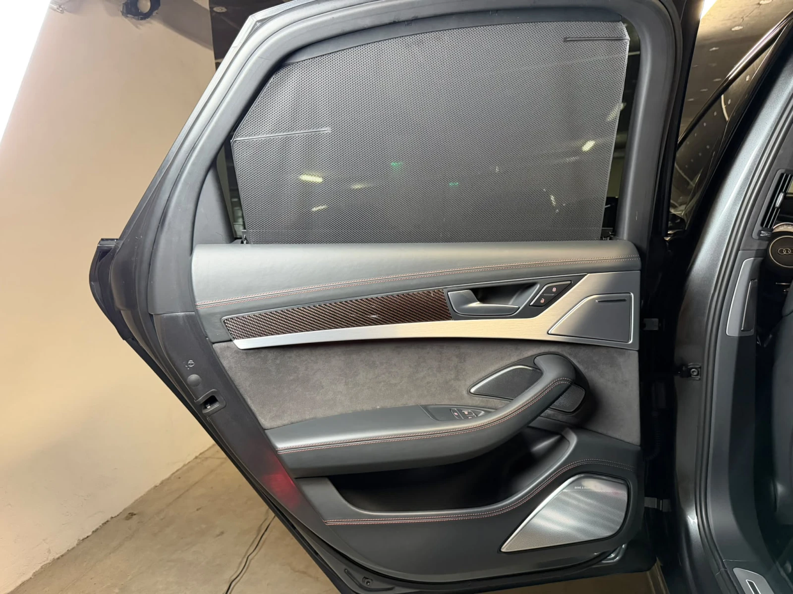 Audi S8 PLUS* KERAMIKA* CARBON* B&O* ВЕНТИЛАЦИЯ* МАСАЖ* , снимка 15 - Автомобили и джипове - 55114279