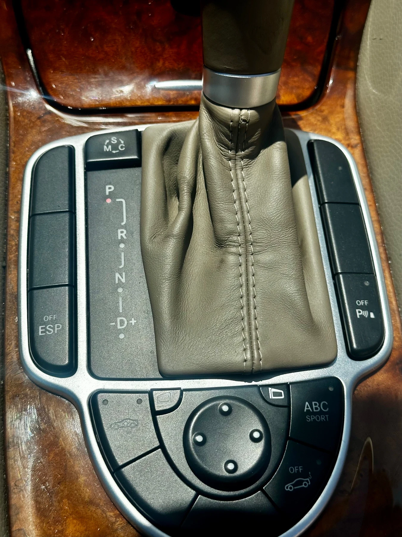 Mercedes-Benz SL 500 Лизинг 100%, снимка 10 - Автомобили и джипове - 55501198