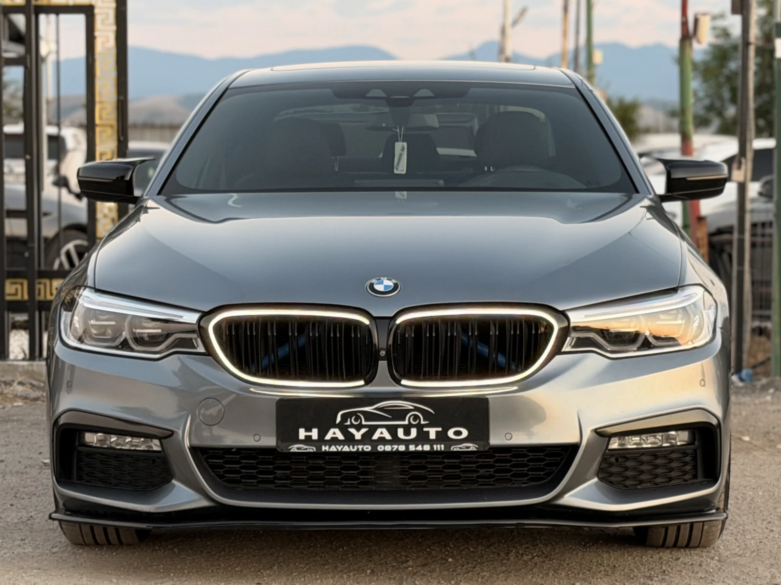 BMW 530 d= M-performance= Keyless Go= HUD= 360* Camera= , снимка 2 - Автомобили и джипове - 55545619